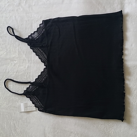 AE Cropped Tank - Picture 4 of 6